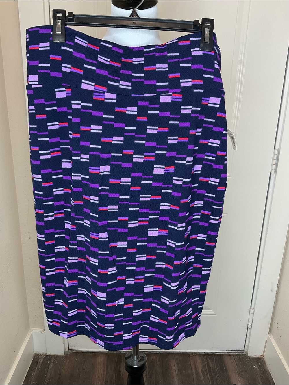 LuLaRoe Cassie Geometric Pattern Pencil Skirt with Purple & Pink Accents 2XL